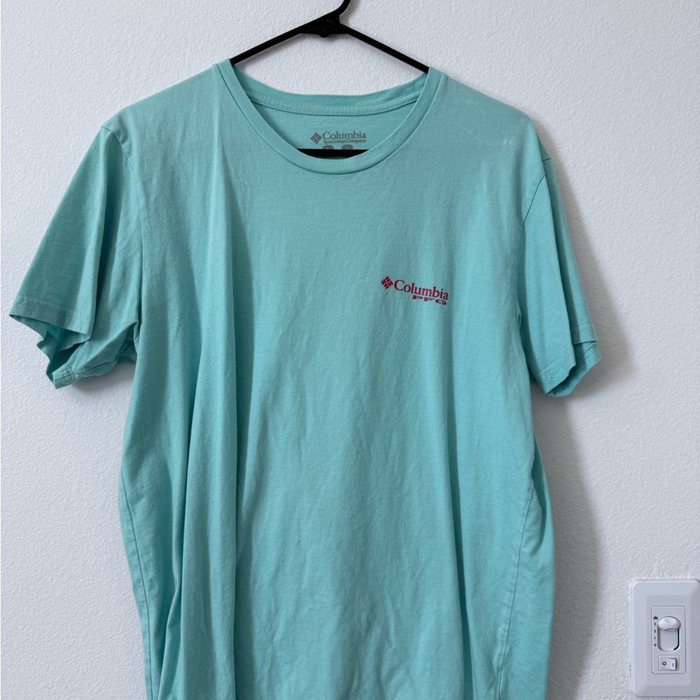 Columbia Men's Light Blue Short Sleeve Tee